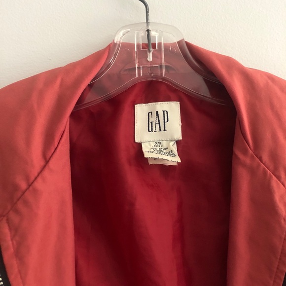 Vintage gap jacket/windbreaker - Picture 2 of 2